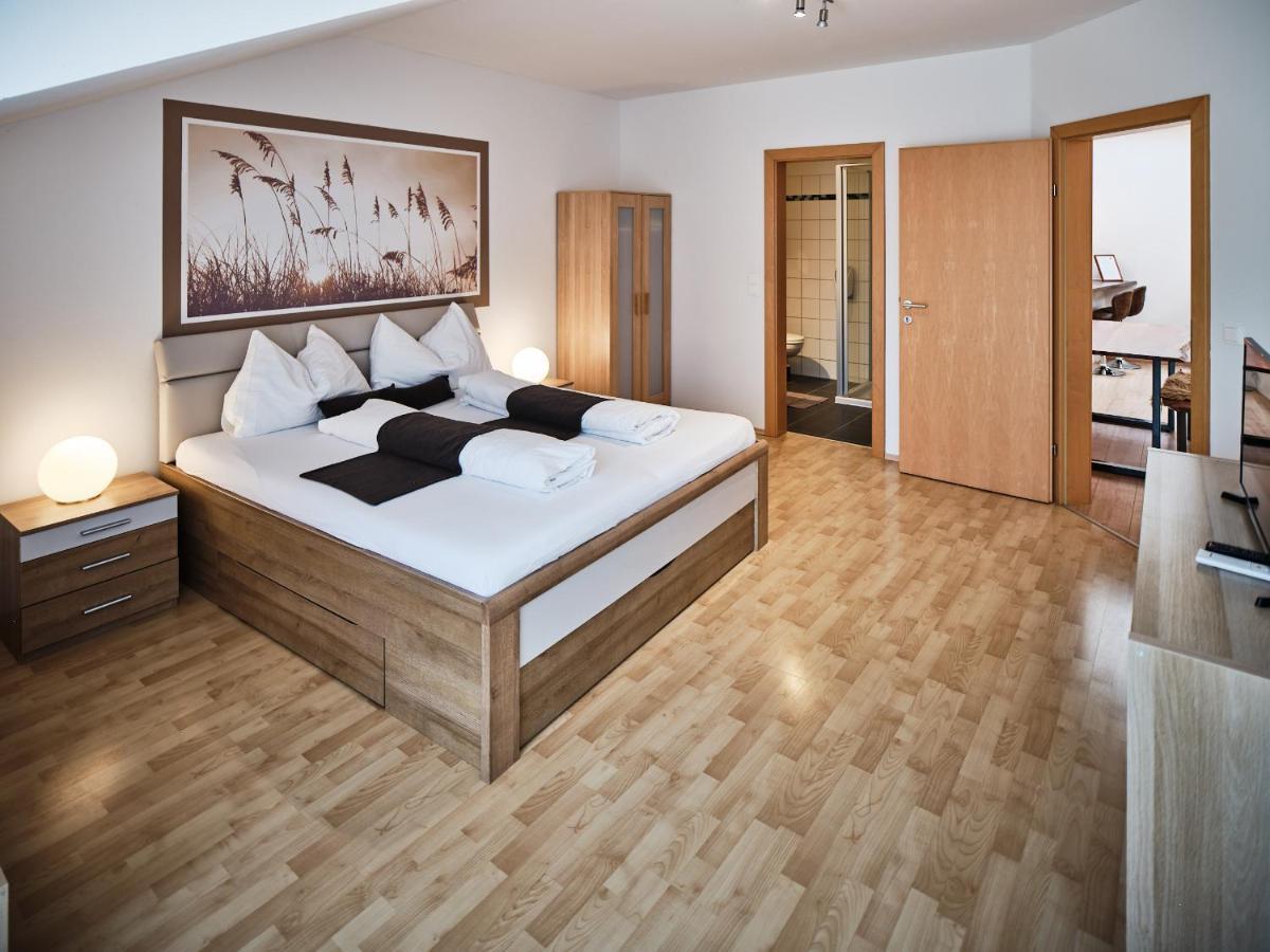 Weingut Gaestehaus D&D Haider Jois Dış mekan fotoğraf